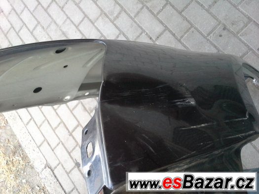 levý přední blatník audi a6 4F 2007, poškozený – fotografie 2