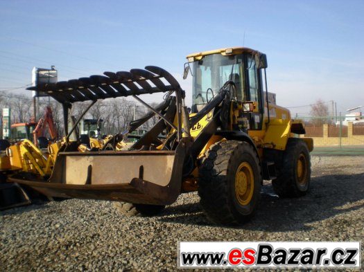 JCB 426 – fotografie 1