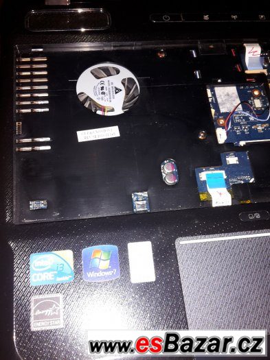 Toshiba Satellite A660-1h2 Core i3 380M GeForce GT330M – fotografie 3