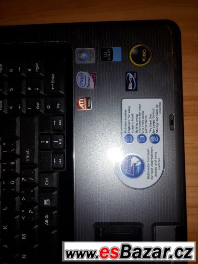 ASUS M70V nVidia 9600M GS  17“ WXGA, 1 920 × 1 200 – fotografie 3