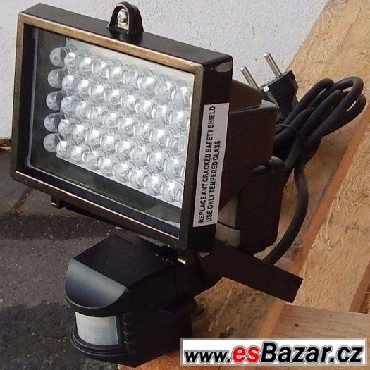 LED reflektor s pohybovým čidlem 50 led diod – fotografie 3