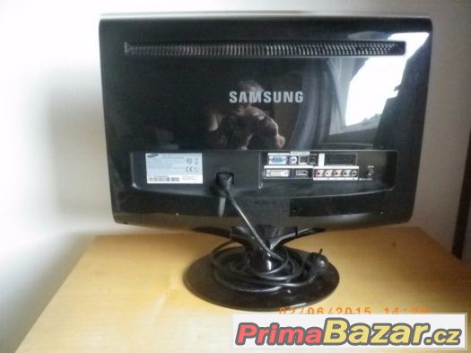 Prodám PC monitor s TV tunerem – fotografie 2