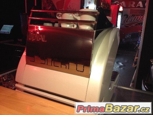 Kávovar BFC Royal + mlýnek QUAMAR M80 E – fotografie 4