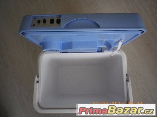 Prodám přepravní chladničku na 12 V + 240 V – fotografie 2