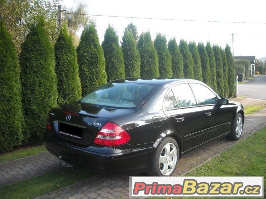 ZLEVNĚNO Mercedes Benz E220 CDI CLASSIC W211 R.v.2004 – fotografie 5