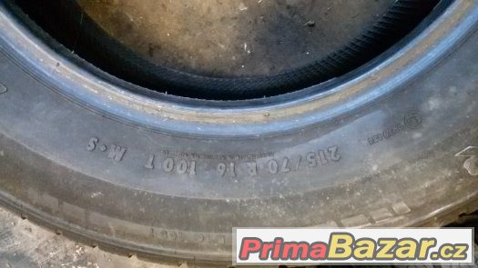 pneu na SUV – fotografie 3