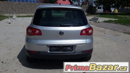 VW Tiguan 2011 diesel plná výbava, kůže, kamera, xenony... – fotografie 4