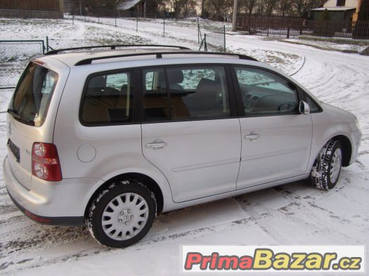 Volkswagen Touran TDI – fotografie 4