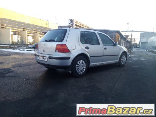 VW Golf IV 1,6 55kw benzin 5dv.koupeno v cz – fotografie 4