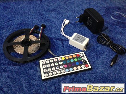 RGB LED pásek 5m – fotografie 1
