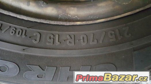 Pirelli zimní 215/70 R15 C vzorek 7mm, s disky jako nové. ci – fotografie 4