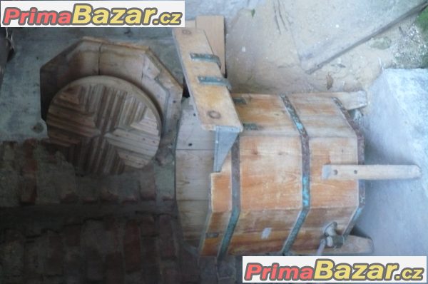 starožitná pračka – fotografie 1
