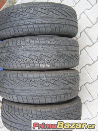 zimní pneu Pirelli 215/65R16 – fotografie 1