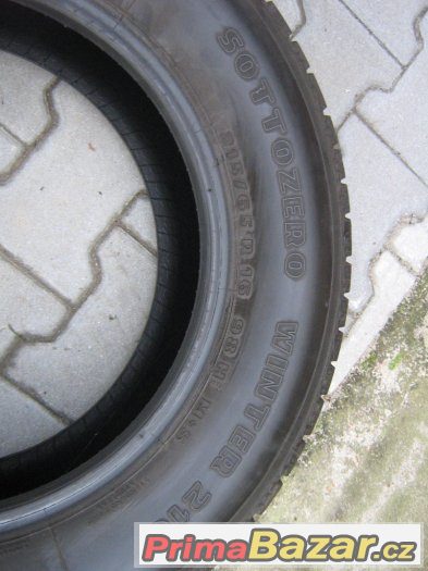 zimní pneu Pirelli 215/65R16 – fotografie 3