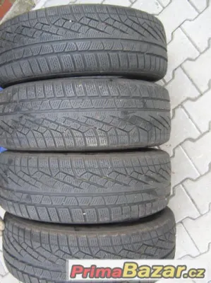 zimní pneu Pirelli 215/65R16