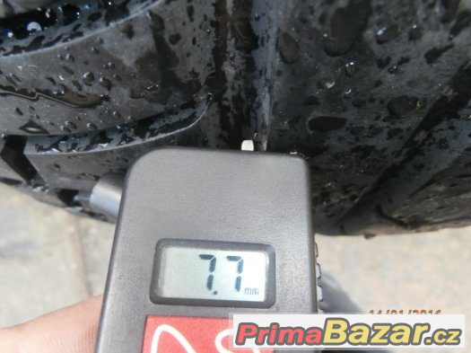 Sada použitých gum 235/55 R17 – fotografie 2