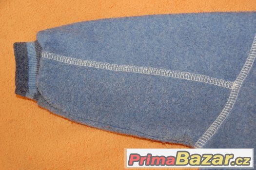2x mikina na cca 1,5 roku – fotografie 2