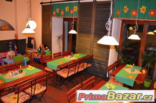 KUCHAŘKA - PIZZERIE PRAHA 2 – fotografie 1