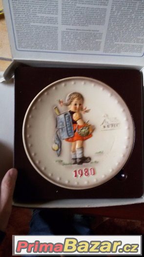 Talíř Hummel 1980 Annual Plate "School Girl" – fotografie 3