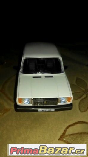 Model auta-Lada 2107 – fotografie 4