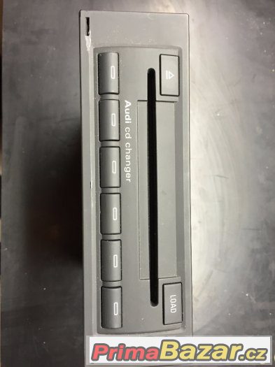 CD changer AUDI nebo VW nebo Škoda včetně kabeláže – fotografie 1