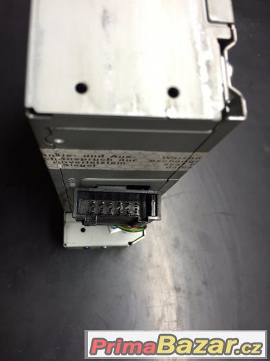 CD changer AUDI nebo VW nebo Škoda včetně kabeláže – fotografie 5
