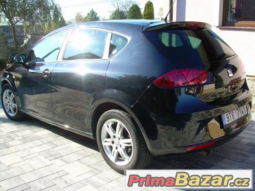Seat Leon, 1.6TDi, 77kW, černý krasavec, vynikající stav – fotografie 4