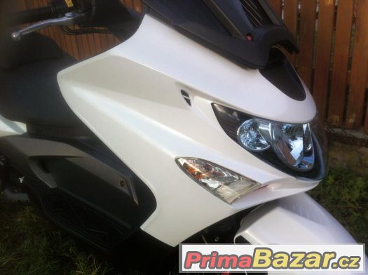 Kymco Xciting 300iR – fotografie 2