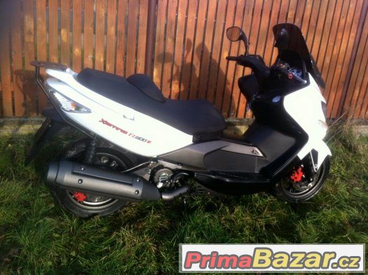 Kymco Xciting 300iR – fotografie 3