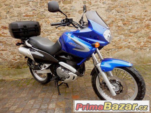 Suzuki Freewind XF 650 -35 KW- Doplnky-Prodej i na Splátky – fotografie 1