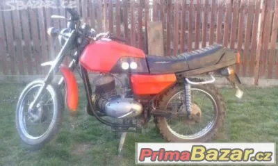 Nabízím k prodeji motorku jawa 175Čz v rámu jawa 350