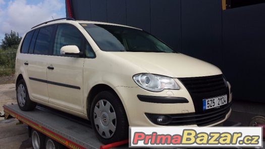 VW Touran r.v. 2010 – fotografie 1