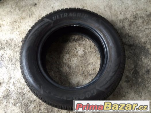 1kus Goodyear Ultragrip 8 215/60R16 98H – fotografie 1
