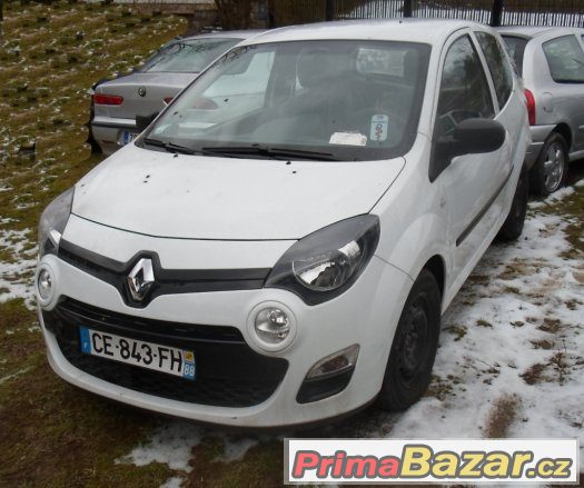 Renault Twingo 1,2i 55kW - rok 2012, najeto 23 000 km – fotografie 1