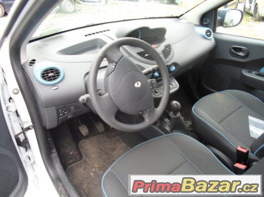 Renault Twingo 1,2i 55kW - rok 2012, najeto 23 000 km – fotografie 5