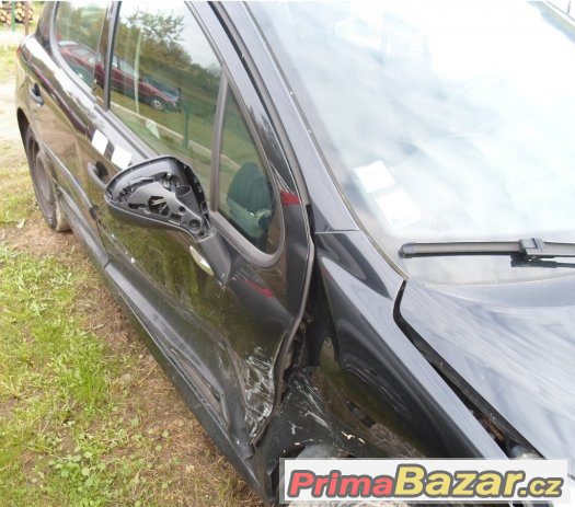 Peugeot 207 1,6HDI - rok 2007 – fotografie 4
