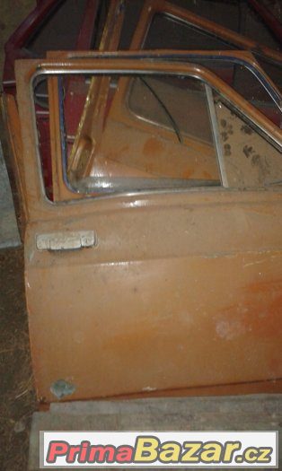 ZASTAVA – fotografie 1