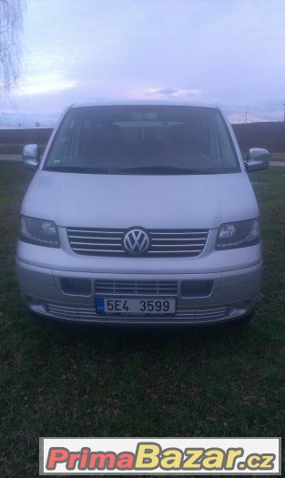 VW Transporter T5, 9 míst,klimatizace,2.5 Tdi 96 kw – fotografie 1
