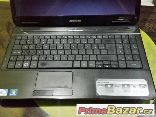 Acer eMachines E725 – fotografie 3