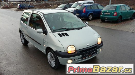 renault twingo 1.2 16v – fotografie 2
