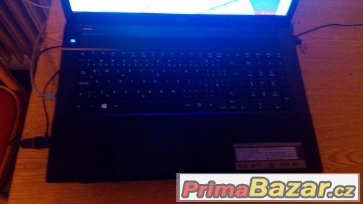 Acer Aspire V3-772G Black – fotografie 2