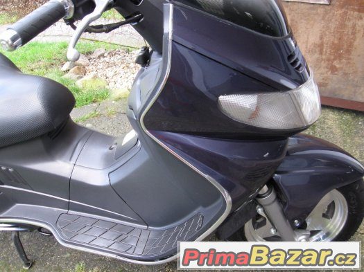 Suzuki Burgmen 400 – fotografie 1