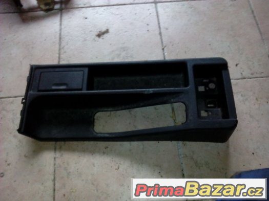 prodám středovou konzoly na bmw e36 cupé – fotografie 1