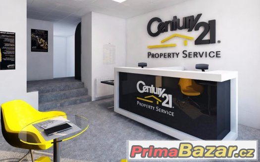 Asistentka realitní kanceláře Century 21 Property Service – fotografie 2