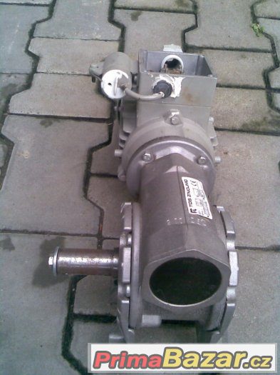 Motor s převodovkou – fotografie 2