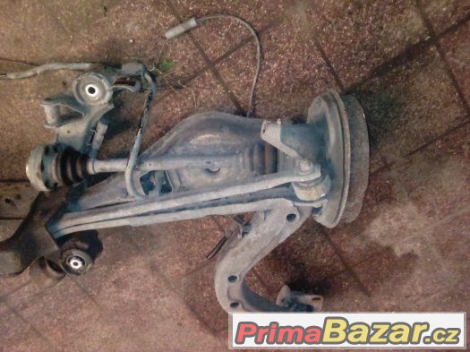 prodám zadní nápravu na bmw e36 sedan 1,8 naparava je komple – fotografie 4