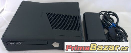 Prodám XBOX 360 slim WIFI - 1439 + příslušenství.. – fotografie 3