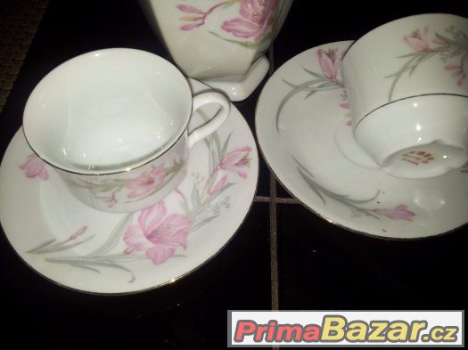 PORCELÁNOVÁ SADA – fotografie 2
