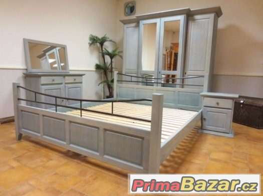 Kompletní ložnice. Kartáčovaná pinie s patinou. CELOMASIV - – fotografie 3
