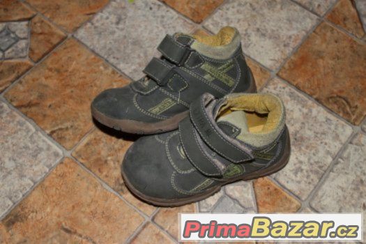 Dvoje boty za 49,- – fotografie 4
